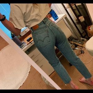 Levi’s 501 crop jeans